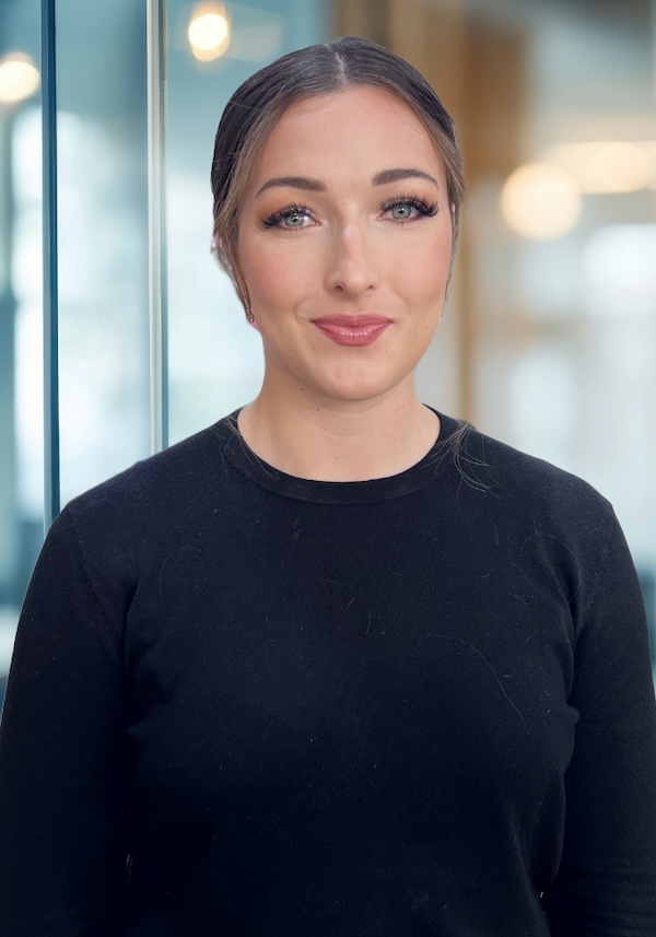 Victoria Evans, VP de Marketing
